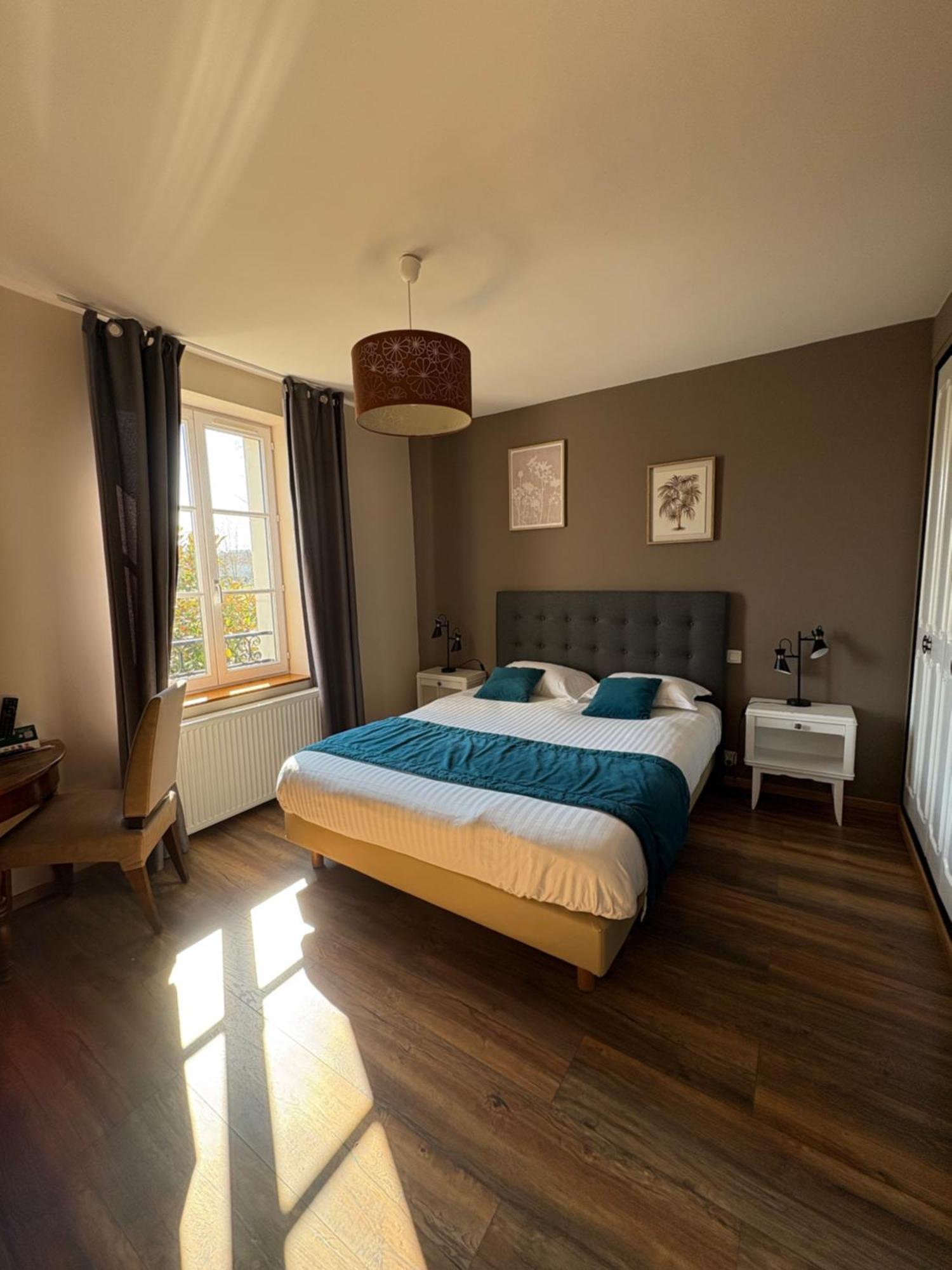Hotel La Vinaigrerie Logis Joinville Bagian luar foto